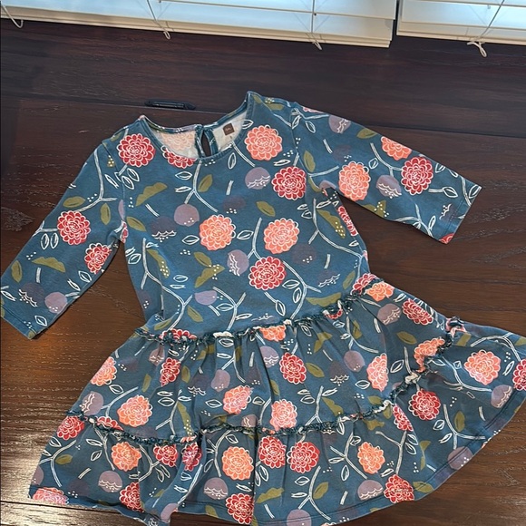 Other - Tea Floral Dress